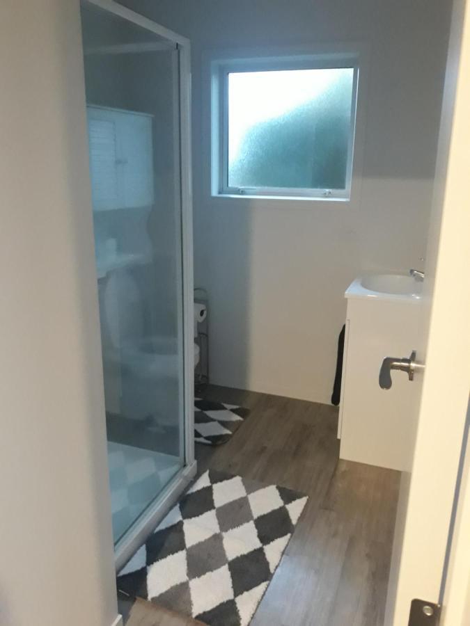 Comfortable 1 Bedroom Perfect For Travelers Or Workers Horotiu Экстерьер фото